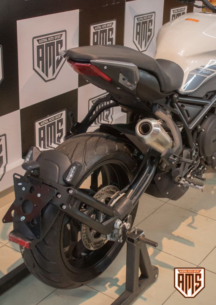 Review Benelli 752s