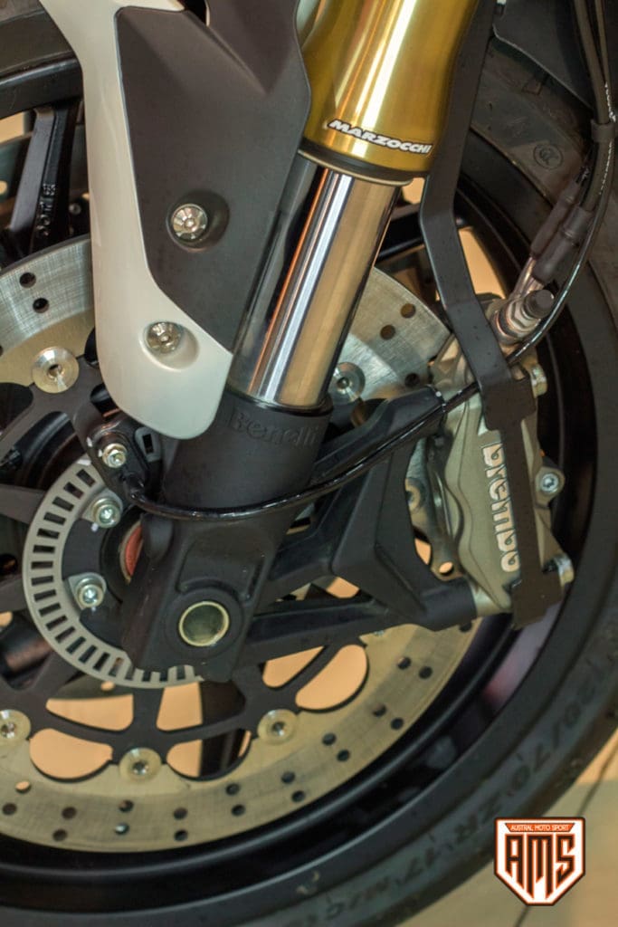 review benelli 752s