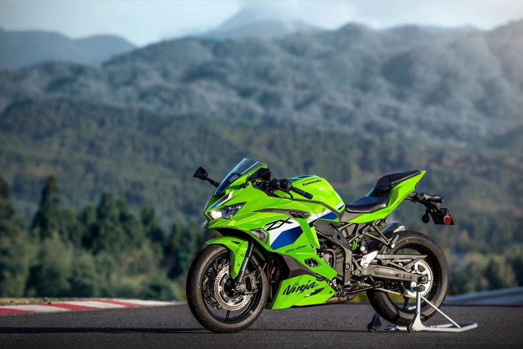 Kawasaki NINJA ZX-4RR ABS - Moto Super Deportiva -