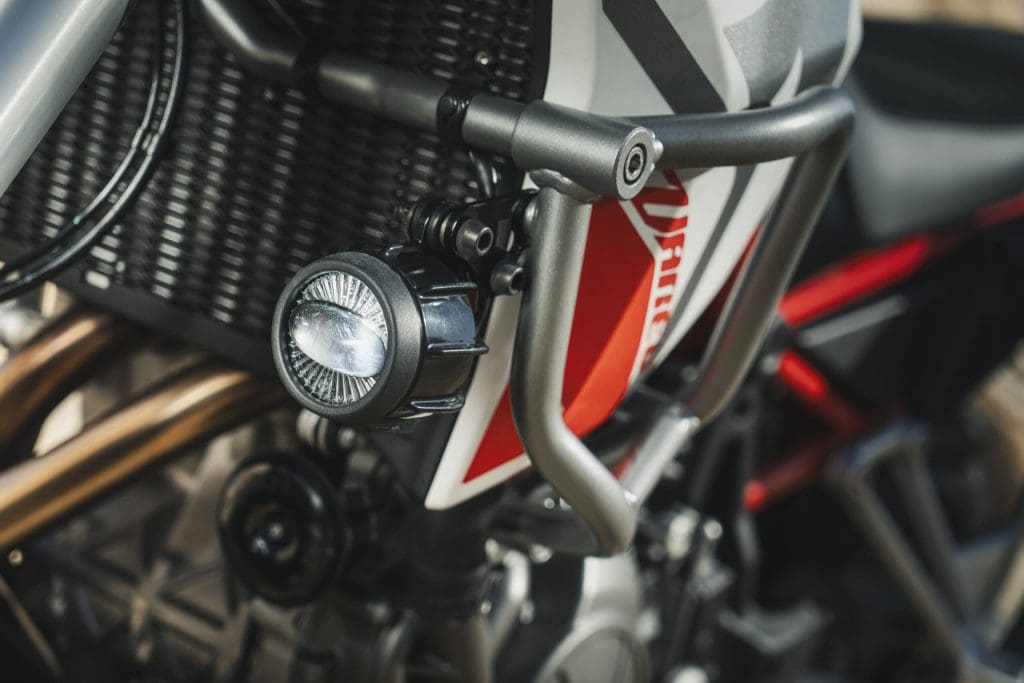 aprilia-tuareg-660