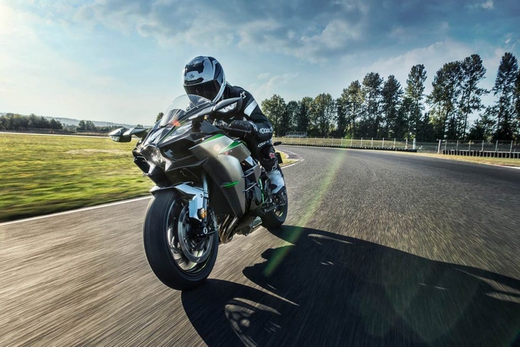 kawasaki-ninja-h2-carbon