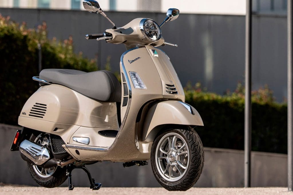 vespa-gts-310